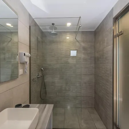 Koukla Mare Bed & Breakfast 4*