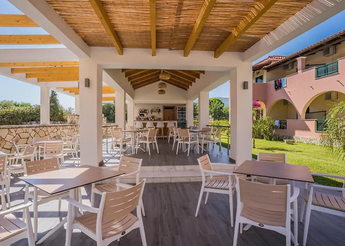 Koukla Mare Oda ve Kahvaltı 4*